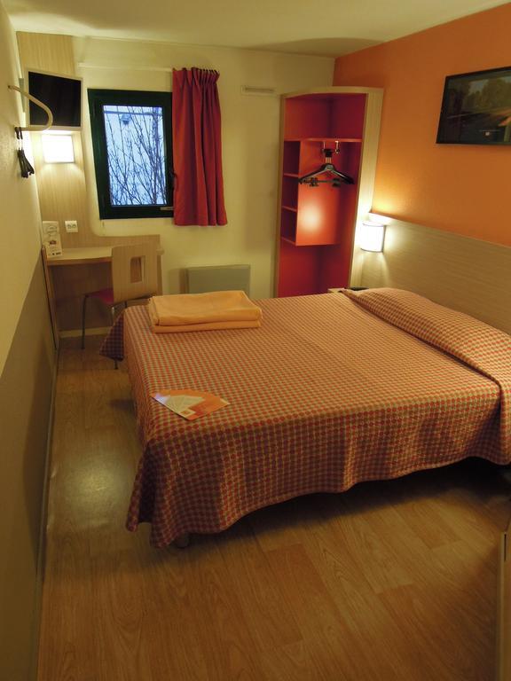 Premiere Classe Orleans Ouest - La Chapelle St Mesmin La Chapelle-Saint-Mesmin Exterior foto