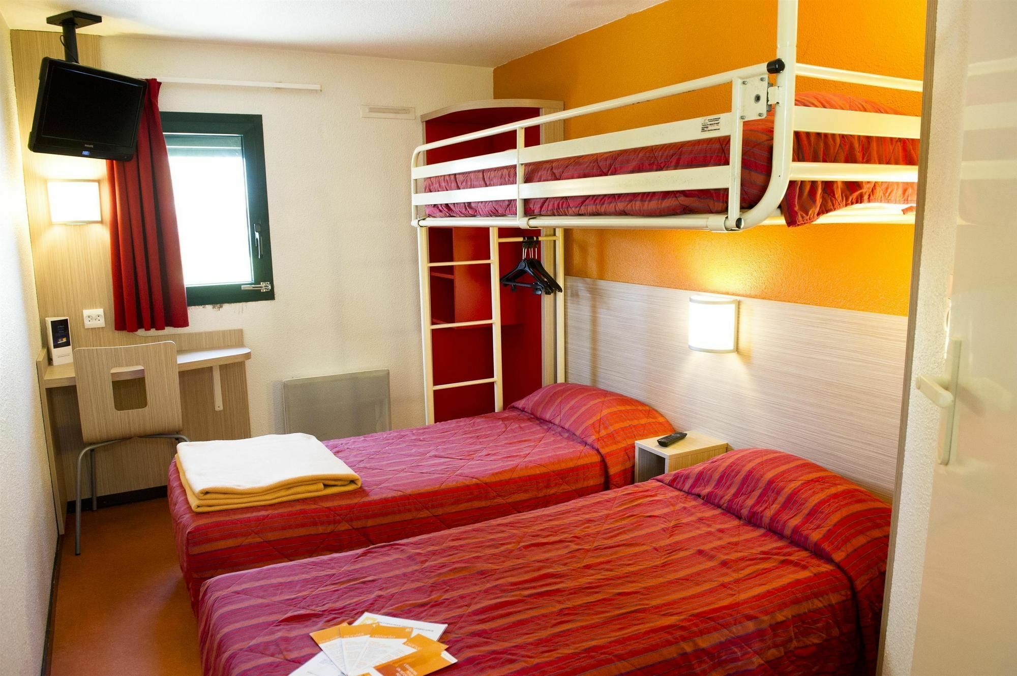Premiere Classe Orleans Ouest - La Chapelle St Mesmin La Chapelle-Saint-Mesmin Exterior foto