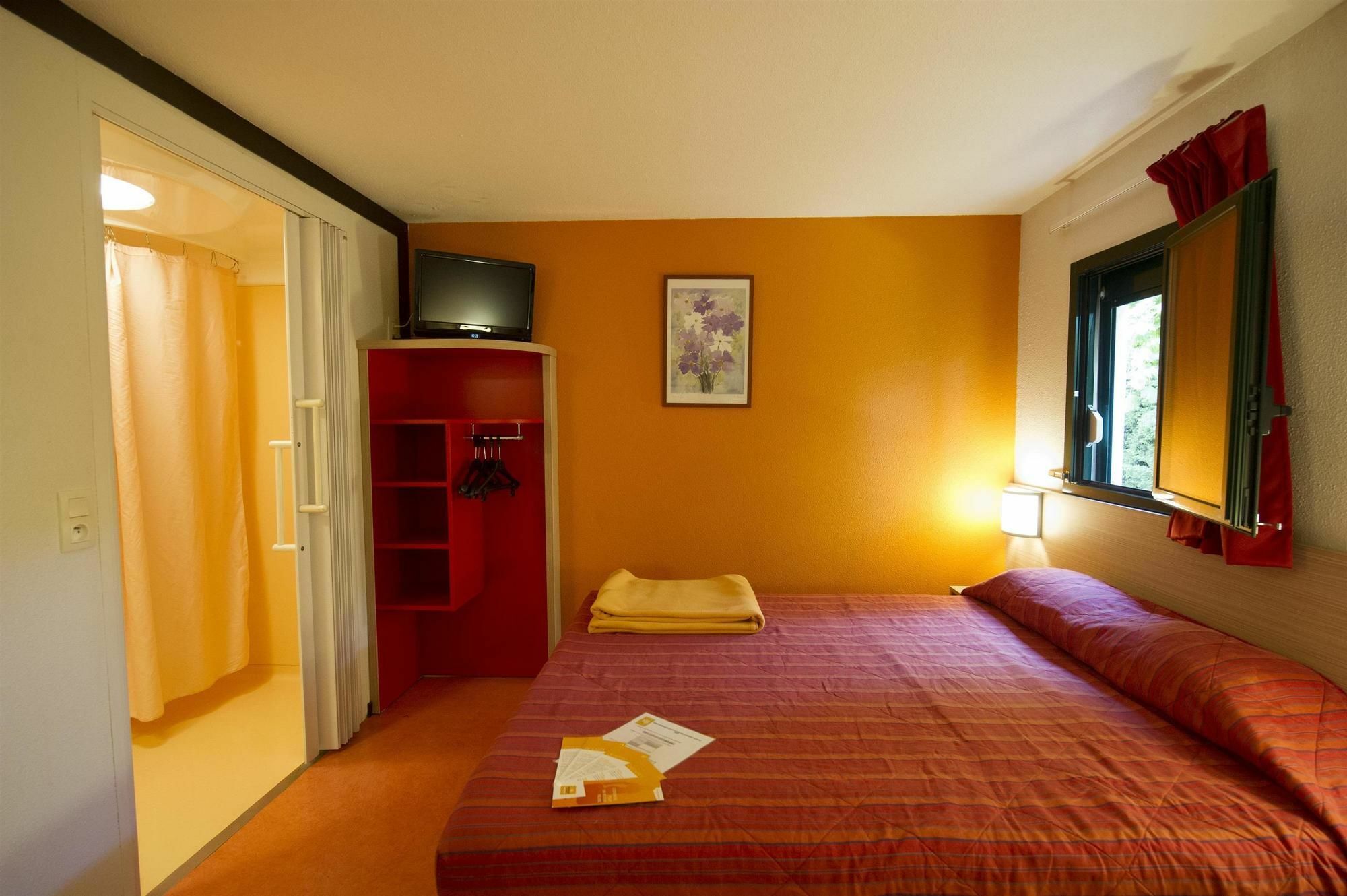 Premiere Classe Orleans Ouest - La Chapelle St Mesmin La Chapelle-Saint-Mesmin Exterior foto
